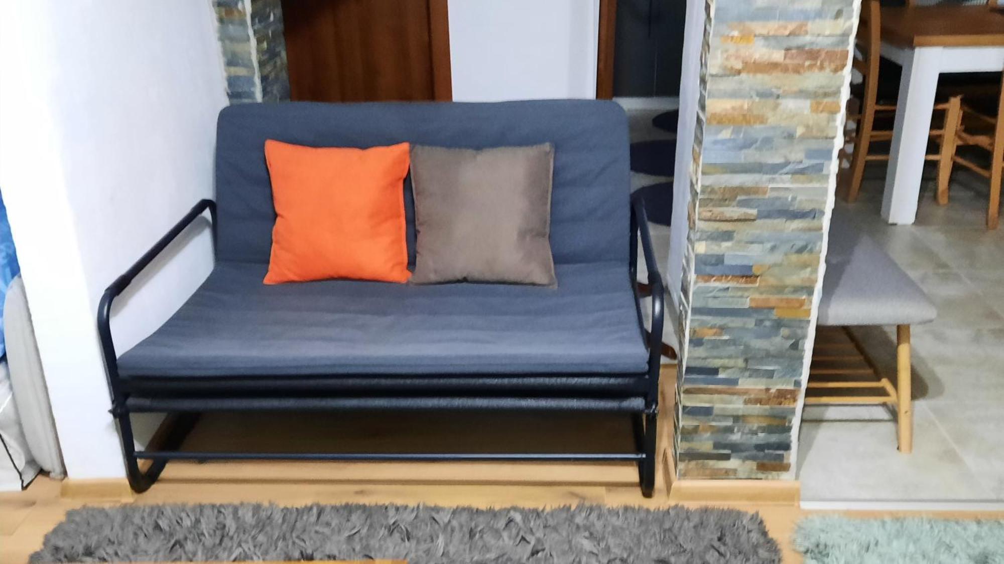 New And Comfortable Two Bedroom House Gărâna Esterno foto